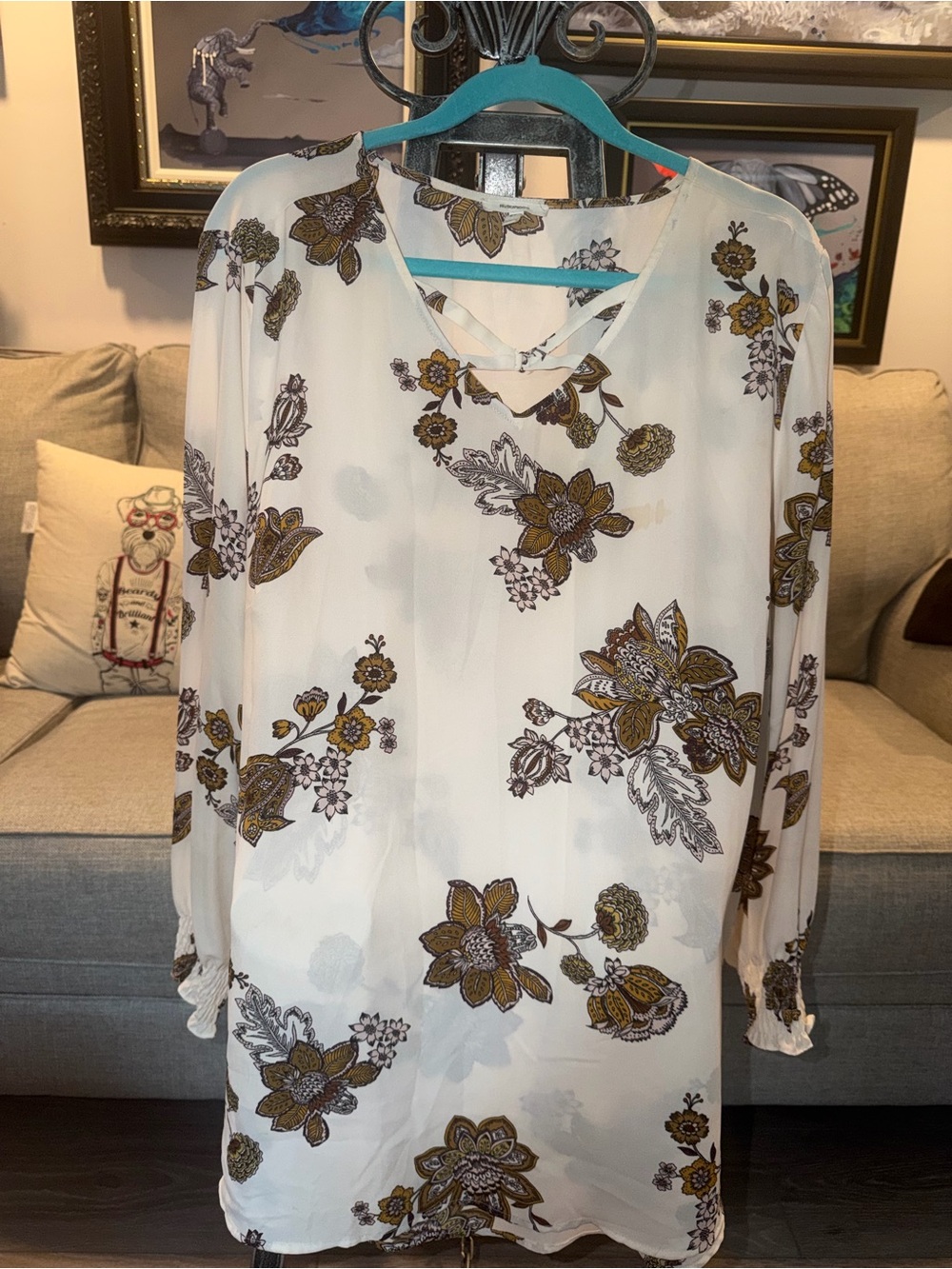 Maurices White Floral Long-Sleeve Tunic with Mustard and Gray Print